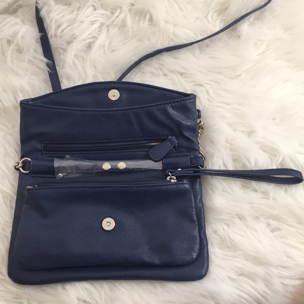 Nine West Pacific Blue Quilted Tunnel Crossbody - Picture 8 of 9